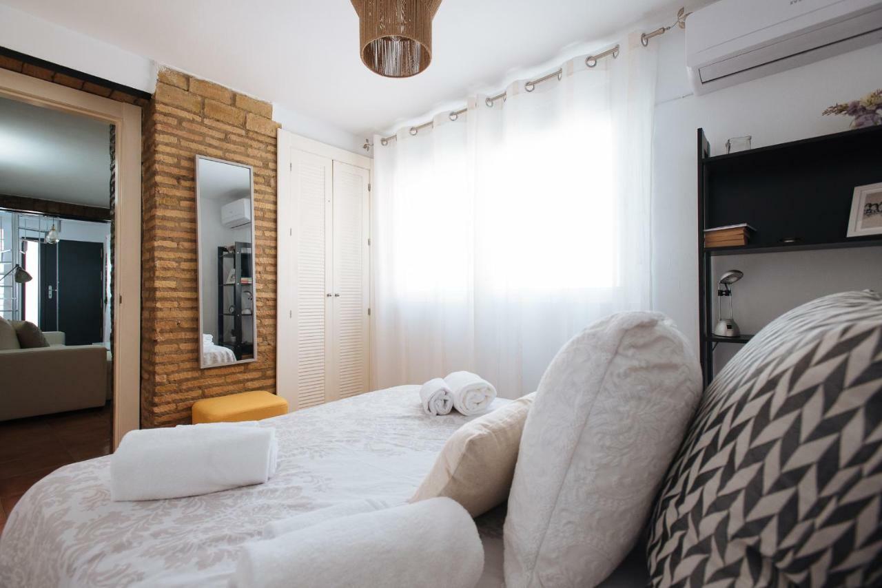 Cozy Attic With Terrace- 1Bd 1Bth- San Vicente Apartment Seville Ngoại thất bức ảnh